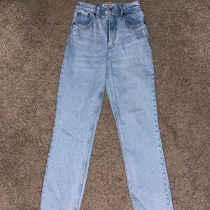 Abercrombie Ultra High Rise 90’s Straight Jeans